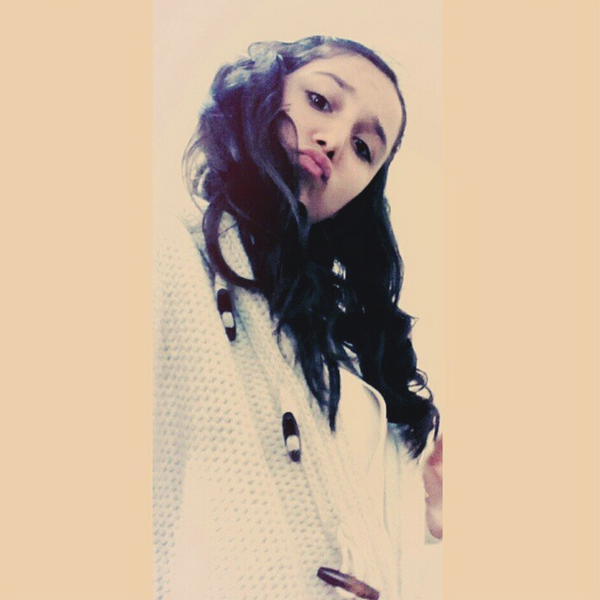 esmaacandann's profile picture. 