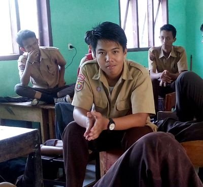 bahagia itu sederhana, bersyukur, mencintai dan menjaga apa yang kita miliki...