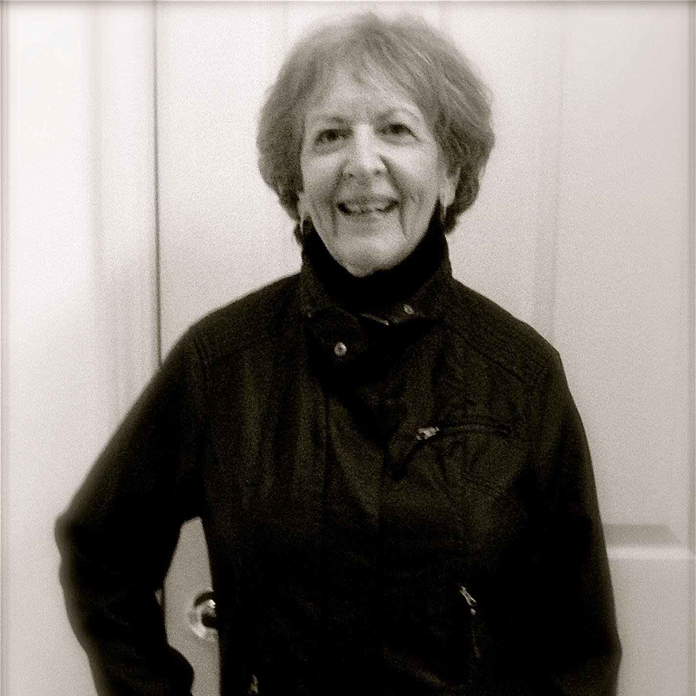 rozpullara's profile picture. Author  Playwright  Singer  Songwriter Painter  Devotee of Beauty and Truth