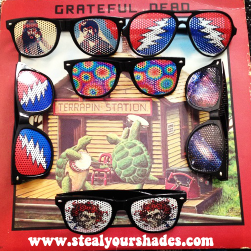 stealyourshades's profile picture. Steal Your Shades are custom designed shades inspired by a kind community of sisters and brothers.