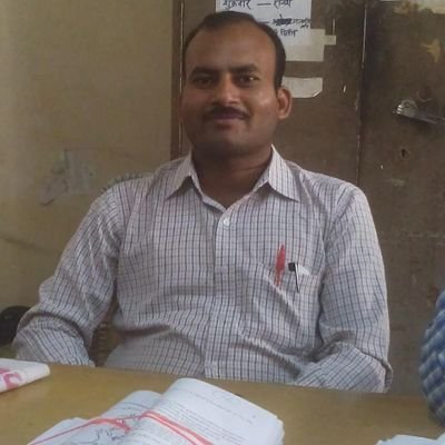 DILIP KUMAR SINGH
LECTURER HINDI
Delhi