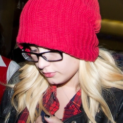 lauraluciamatus's profile picture. 