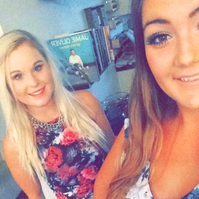 KatRuss3ll's profile picture. 