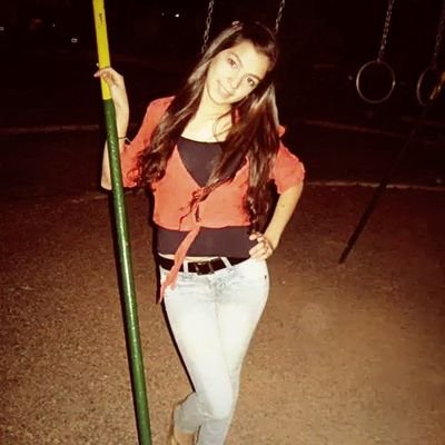 ♪♫♩No perdamos la costumbre de ir adentro nuestro cada tanto, 
a ver qué tan felices somos, 
ahí al fondo todo se conecta de algún modo, 
todo fluye, todo cambi