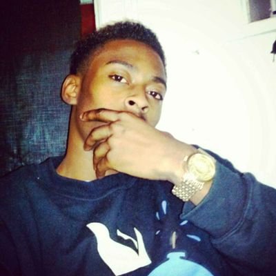 (P)ower.(M)oves.(O)nly
#AbsoluteFvmilia
#YRN