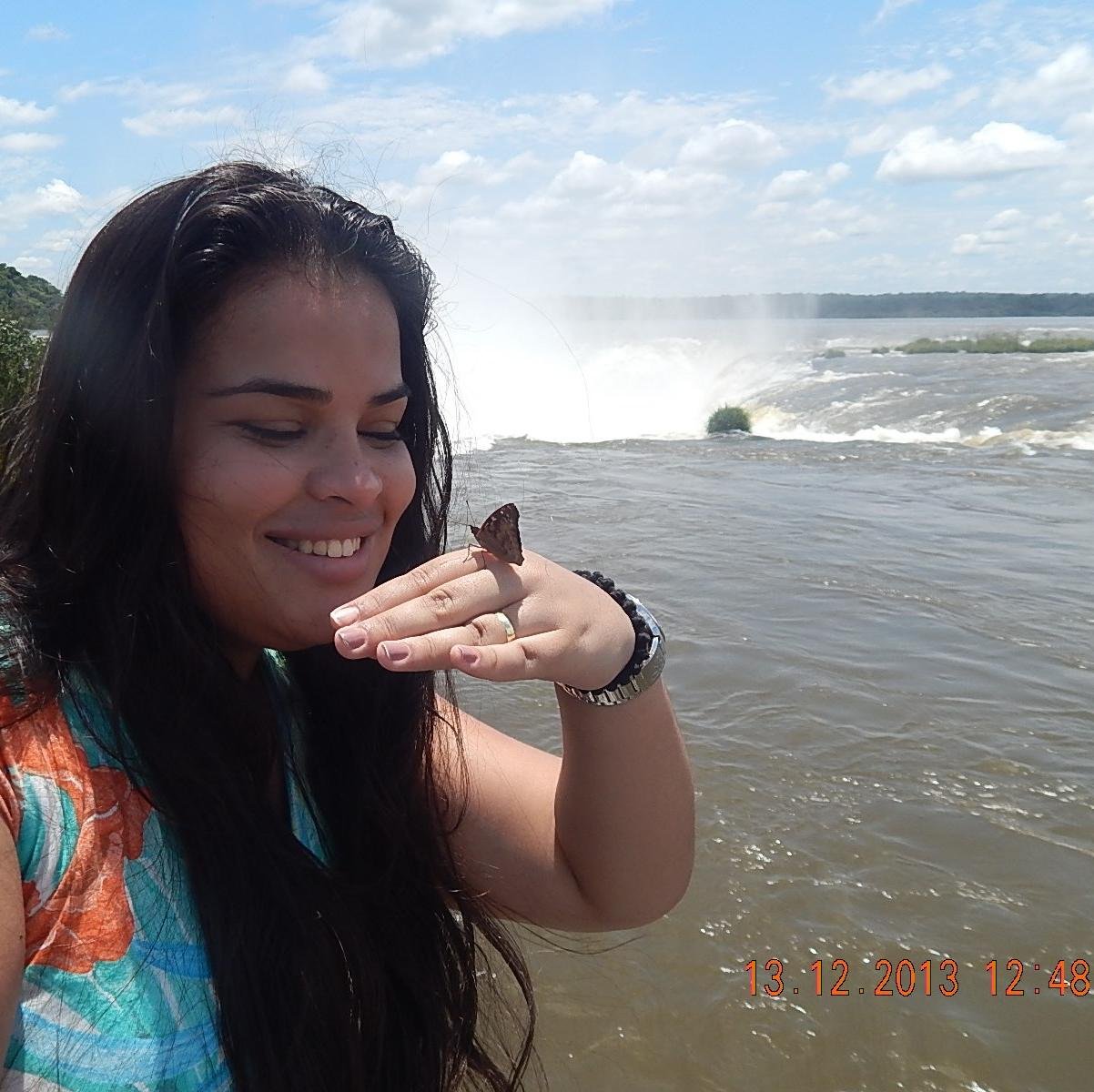 Esposa, mãe, tagarela.