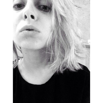 Estel_Co's profile picture. - i love the feeling of being anonymous in a city i've never been before -