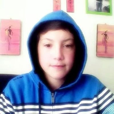 hola !!  esta es mi twitter de you tube  mi canal se llama dobinstop