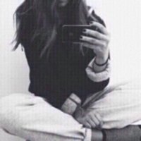 موني" (@mo0on_585) 's Twitter Profile