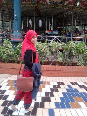 keep moving forward for find a walk to successfull!! ☺