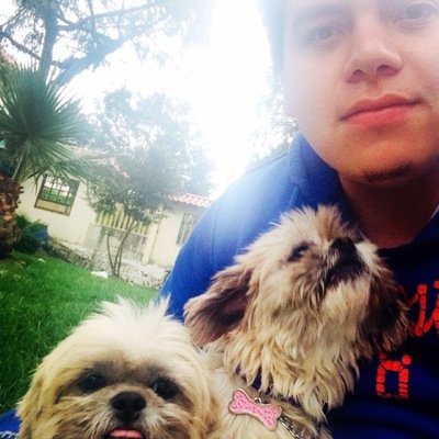 peeeteeeer's profile picture. Estudiante de Relaciones Públicas.                     Loja-Ecuador                                                Instagram: peter_ojeda.