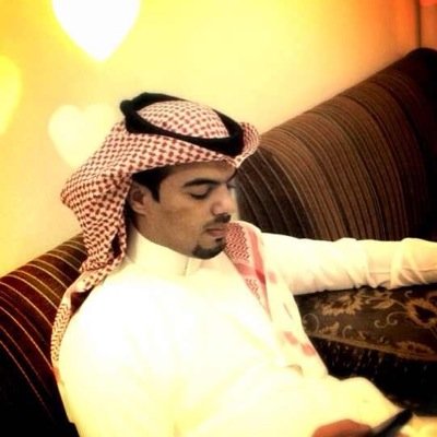 ودي أشوفك وأجلس بقلبك شوي
و أعلمك كيف الأماني تناديك
وأشرح لك عن حاجه وأعلمك بشي
إني أحبك موت وبالحيل أغليك ❤