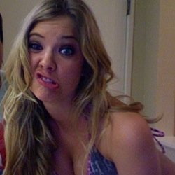 nã desativei só to viajando ENTAO NAO CRIEM OUTRA ASHLEY