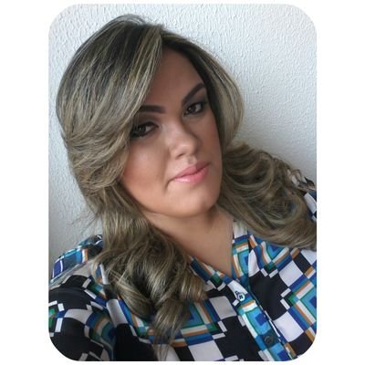 Para envergonhar os sábios, Deus escolheu aquilo que o mundo acha que é LOUCURA!!
 I Cor 1:27
O Senhoooooor me escolheeeeeeeeeeuuuuu!!! rsrs
