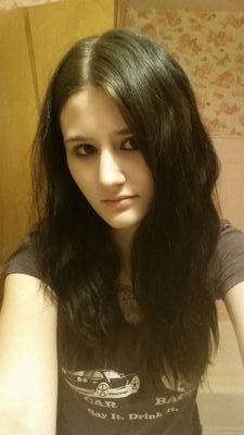 I am unique. That is all xD. Nah, I wanna a tattoo artist, I am random...uhm, no clique could handle meh, so I am myself, my own clique x]