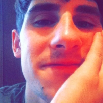 moblovecouch's profile picture. 