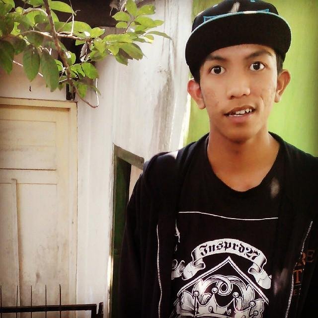 You skate we feel hate !