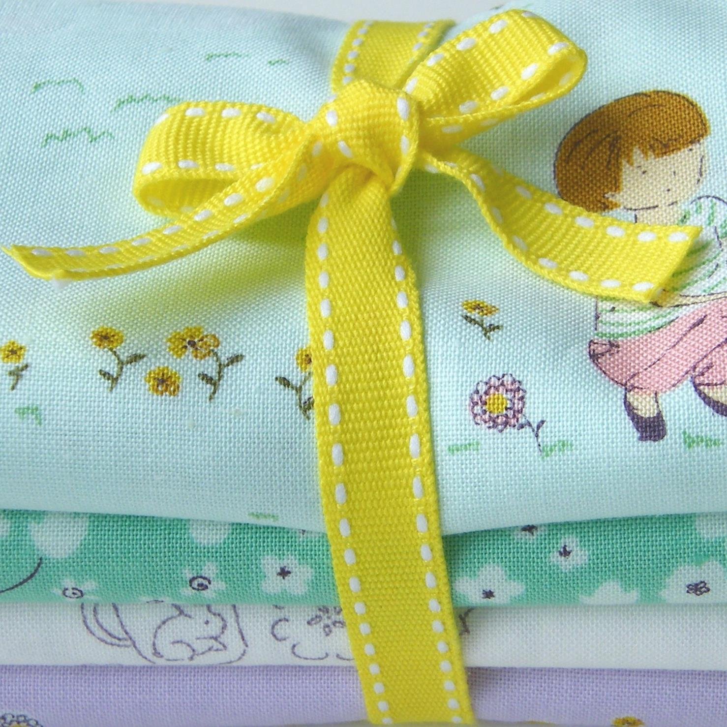 Fresh sewing supplies and free sewing tutorials for busy sewing bees :)