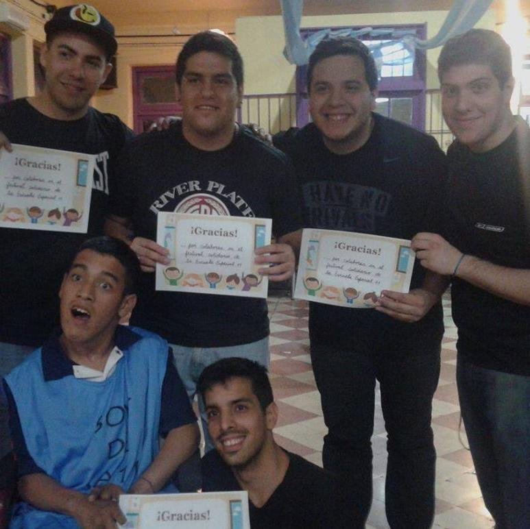 Tincho11_'s profile picture. 