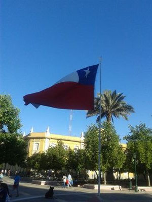 siempre a la derecha.