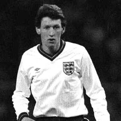 Official Twitter account of Peter Davenport, former Nottm Forest, Man Utd, Boro, Sunderland, Airdrie, St Johnstone. Stockport County and England player.