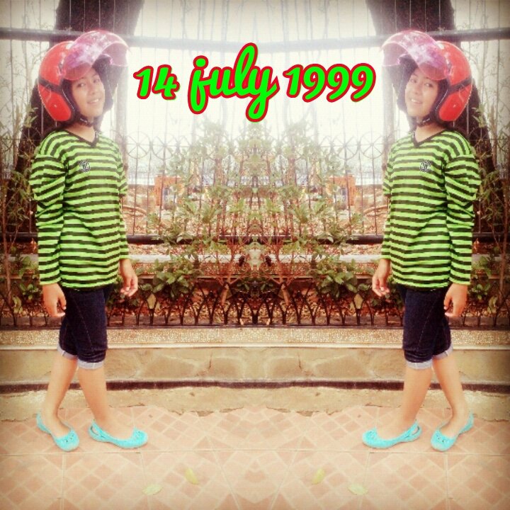 Smkn 1 purwakarta,
follow , mention , follback :)