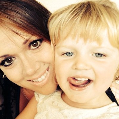 I live in Totnes, married to joe bartlett!Hairdresser. Little girl matilda/Tilly