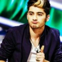 Eu brilho porque Niall é Light. Satanás vai te pegar se você ver meu perfil e não seguir,isso não é praga,é afirmação. Muararara é brinks,mas segue msm.