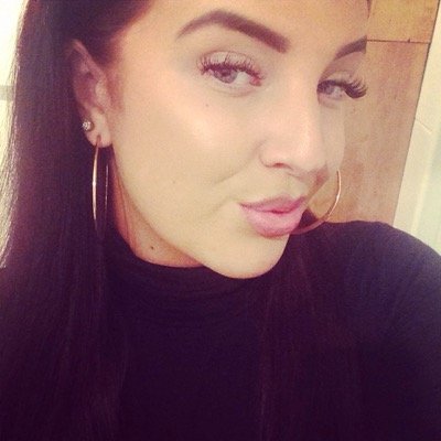 Student . Instagram - EllieStRomaine