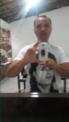 Sou músico profissional, compositor e produtor musical, maestro da: #OrquestraDeFrevoDoPapão contatos (84) 9.88039029