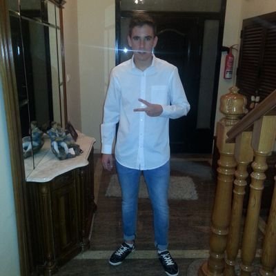 Amante del futbol y de los coches.Me podrás ver caer,pero nunca rendirme ;)