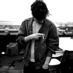 (24) . . . Bisexual | Literatura universal. | No quieras aplazar conmigo...