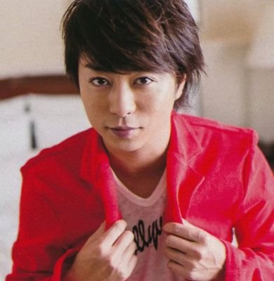 嵐大好きな中1の娘がいるママです(*^^*)
埼玉在住  41才です(^o^)
宜しくお願いします(⌒∇⌒)