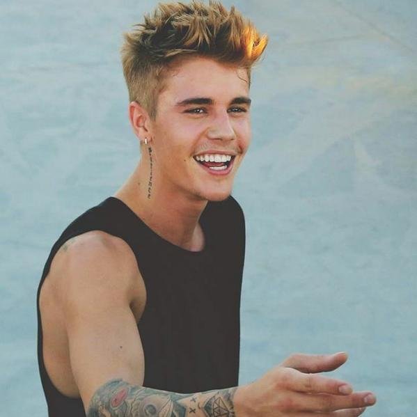12/10/11- 10/11/13 BELIEBER♥
