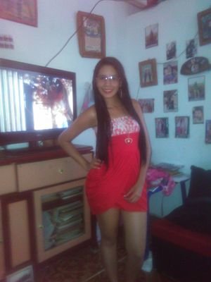 soy un poco diferente, no sigo los pasos de la sociedad. adoro los mometos sencillos