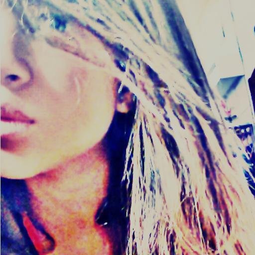 PekeninaNobre's profile picture. É uma longa história .