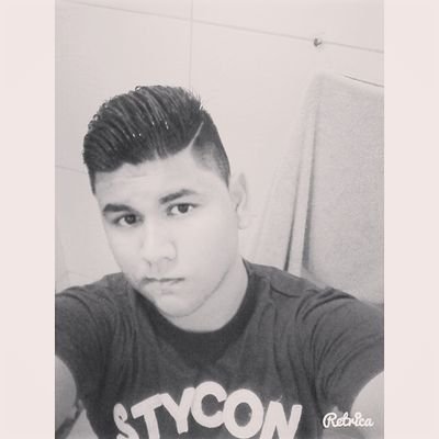 18 years / competitive player /  Experiência como[Captain],[Coach],[Player]  /  GT: ThePhoenix iLL / UMG ID: IlluSion Fenixx .