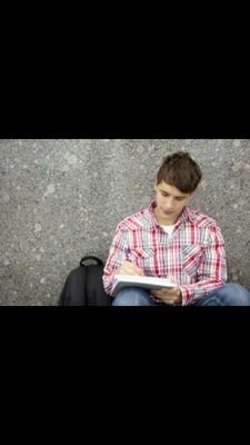 AngryHighschool's profile picture. Chattanooga high schooler ranting about society. DM confessions