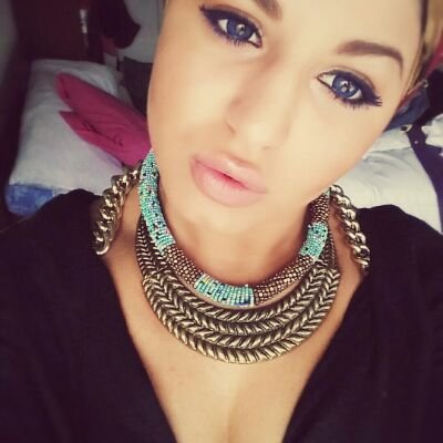 Arabian Girl  , estudiante  de Gestion Administrativa , amante de la moda  #ellasonmivida# Melilla-palencia-españa.