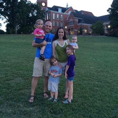 Pastor for @gracechurchsc. Husband to LA. Father to Tess, Miller, June, Iris.