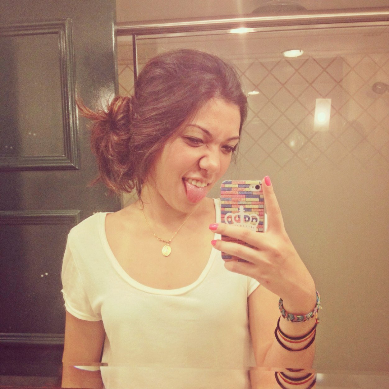 Insta: @_gabiyumi