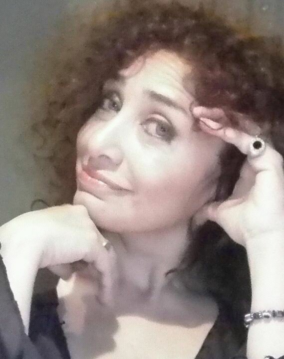 Actriz,AgenteSocioSanitario,Conductora,escritora,vaaaa eso se dice...todo de corazón,pero lo mejor Mamá y gracias a Dios Abu de Alejandrito♥️ ...