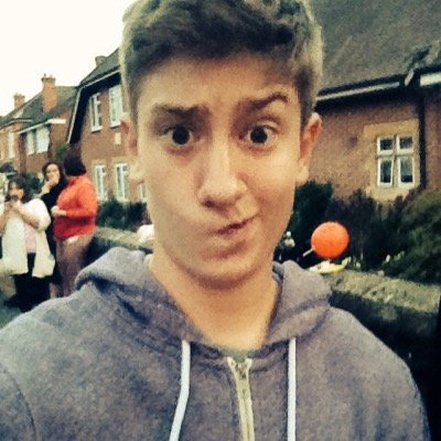 hi guys so im quite new to twitter but dont worry ill get used to it. oh an don't worry you will get used to hearing from me frequently ;)