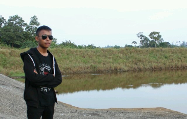 ||@F_A_L_D_Y|| pria simple, dan biasa ajah  .:) coba deh klik tombol FOLOWnya and enjoy with me?? ... 081336848812