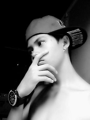 erhikho's profile picture. ....erhikho....