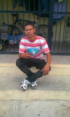 luismnz2015's profile picture. 