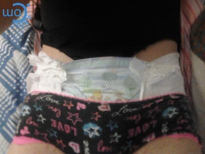 wet adult diaper