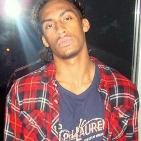 The Official Fan/Support Page for Upcoming Artist Rudebwoy Roscoe http://t.co/Tej9K5idZd  http://t.co/uHnADahGpF