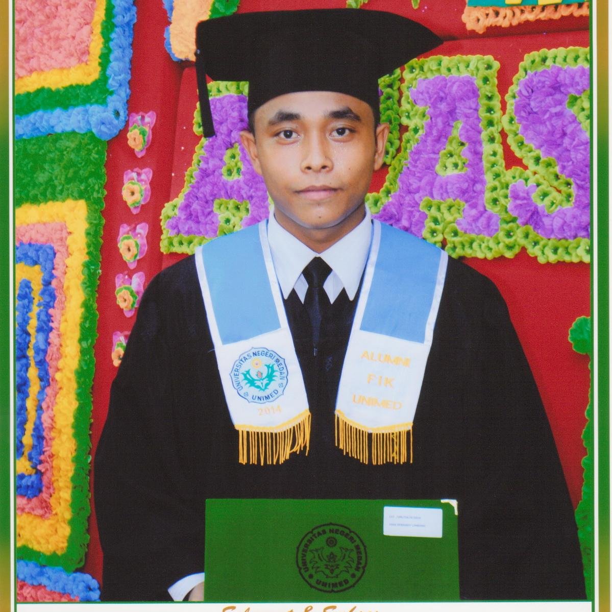 Paraeksipitudai's profile picture. Mat 6 : 33 - 34 Carilah Kerajaan Allah mk semuanya itu ditambahkn bgi mu. jgn kuatir esok sebab besok punya kesulitan sendiri. kesulitan sehari cukplh sehari.