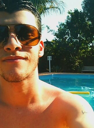 I'm aware I'm a wolf,
soon as the moon hit,
I'm aware I'm a king